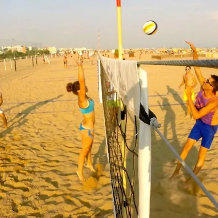 Sun, Sea And Poolside Bliss-beahost Apartament Bibione
