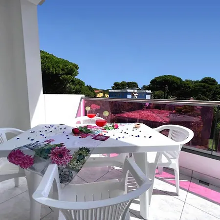 Apartament Sun, Sea And Poolside Bliss-beahost