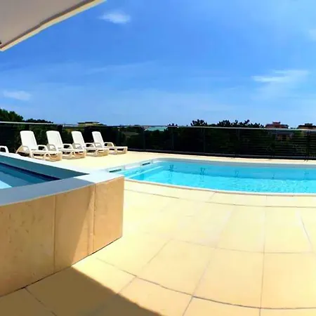 Sun, Sea And Poolside Bliss-beahost Apartament Bibione
